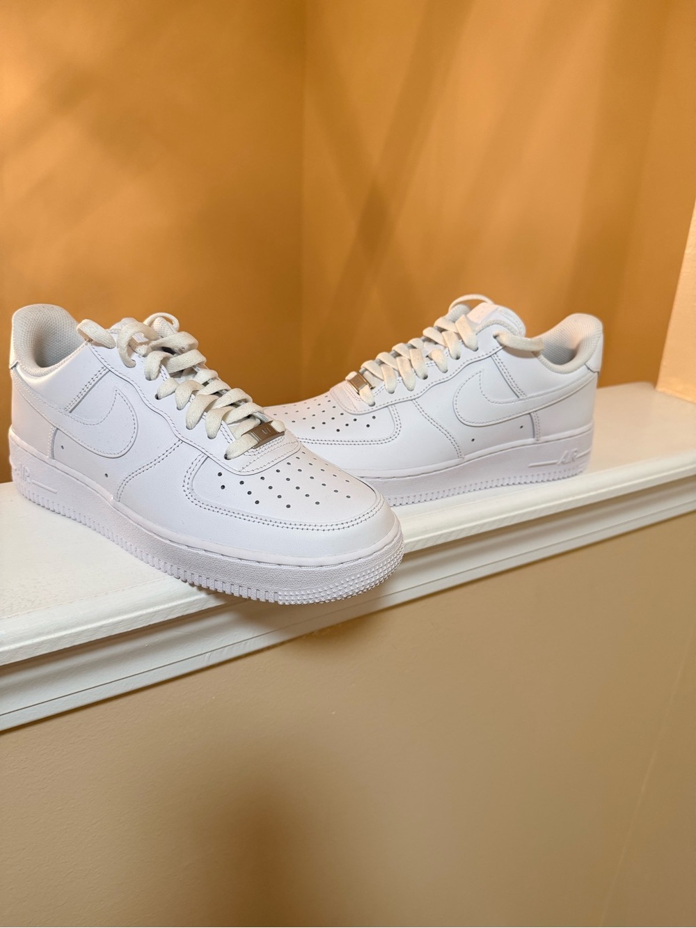 Nike Men’s White Low-Top Leather Sneakers